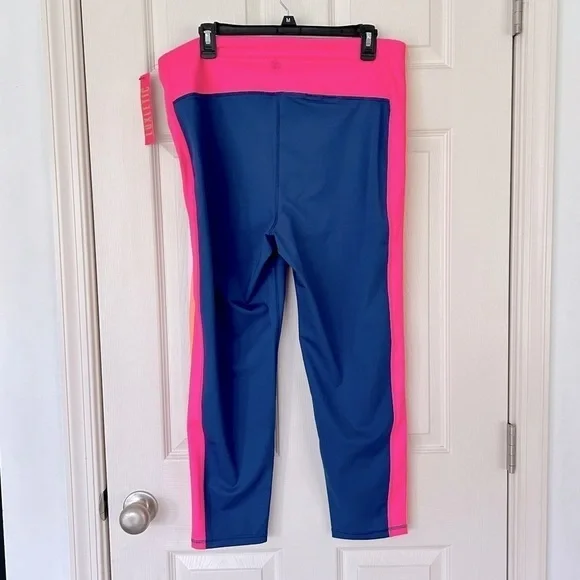 Lilly Pulitzer Luxletic Weekender High Rise Midi Legging NWT - Picture 7 of 9